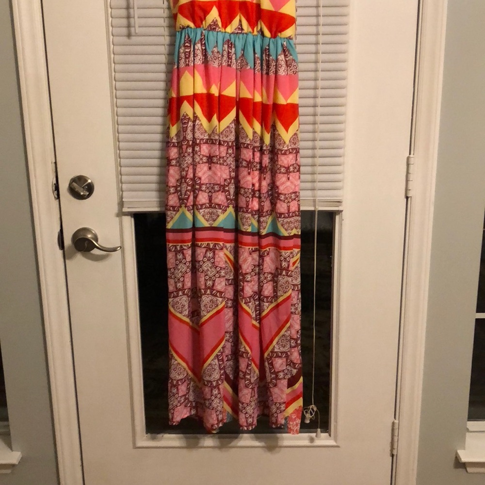 Dress - Picture 2 of 4